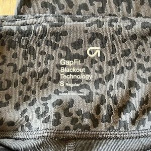 GapFit Blackout Leggings NWOT